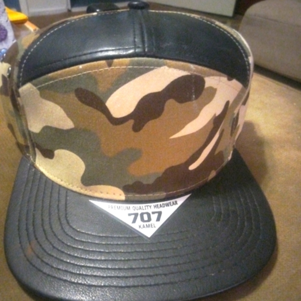 Amory Style Snapback Hat! Good Condition!